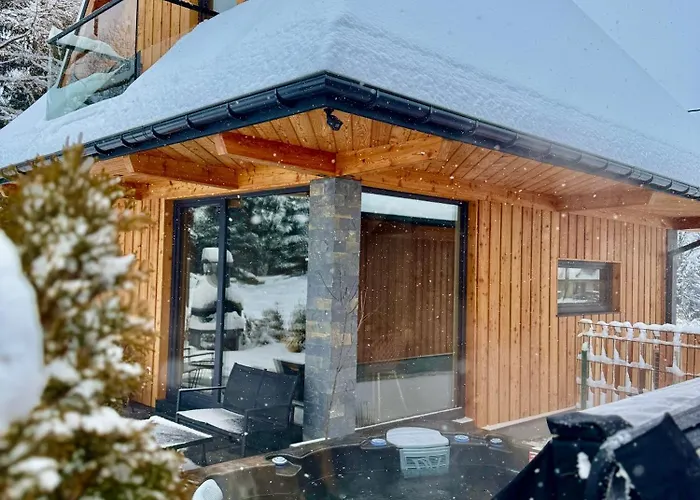 Domki Siodemka 7A Prywatne Jacuzzi, Sauna, 7B Prywatne Jacuzzi, Sauna I Klimatyzacja, Wyposazenie Zalezy Od Wybranego Domku